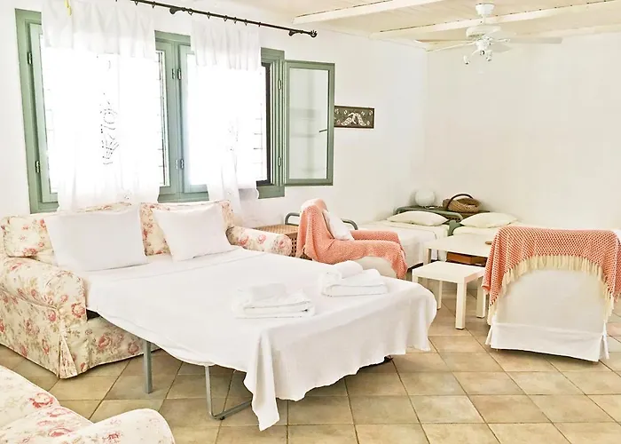 Olive Bay House Amolianí